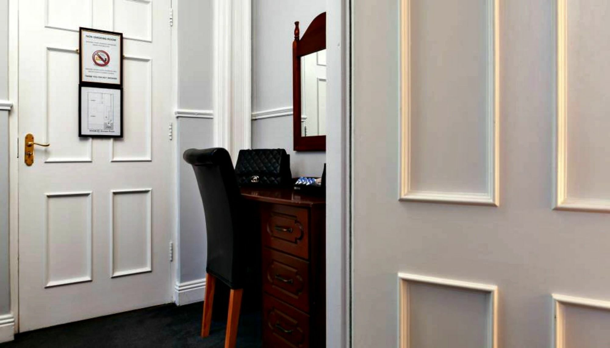 Aparthotel Amberley House By Thekeycollections Dublín Exterior foto